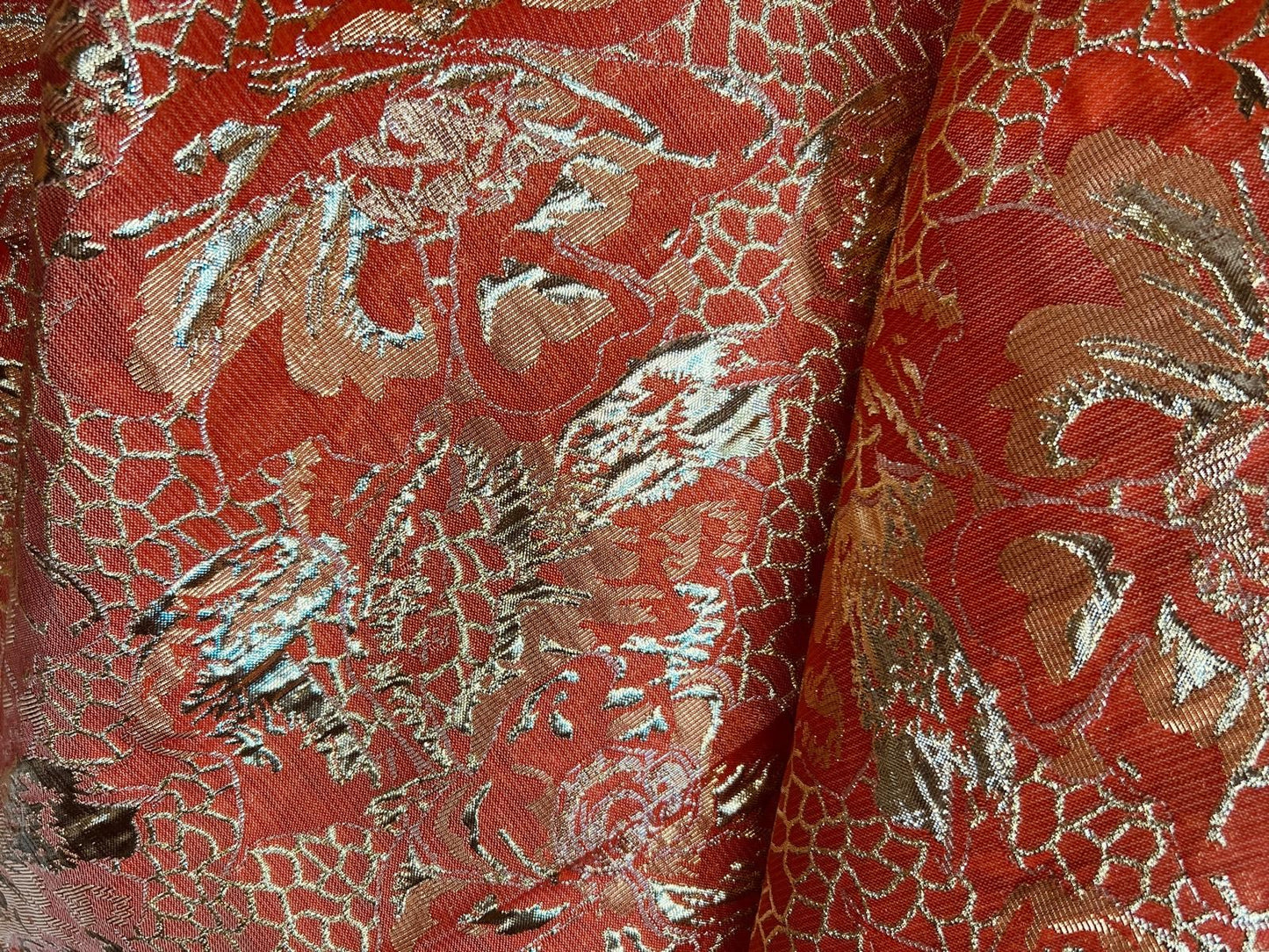 Brocart Jacquard Rouge et Or – Double Face – Haute Couture 145cm