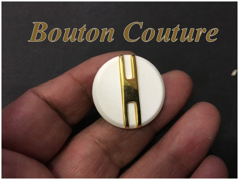 Bouton Blanc Motif Doré Style Hermes En 28 mm A Queue Couture