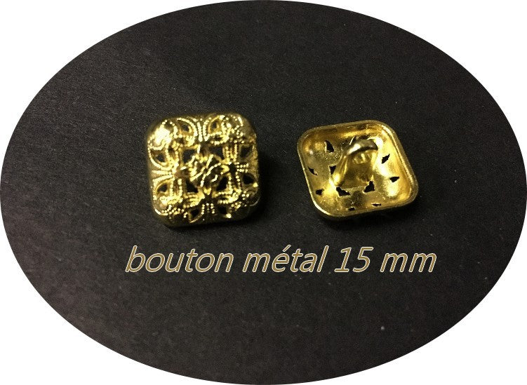 Gold Sewing Button Size 15 mm Square