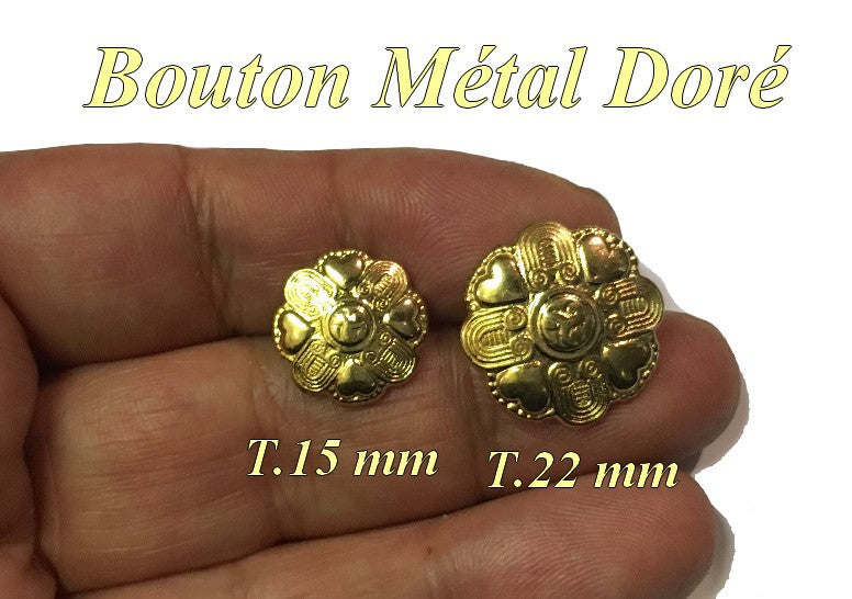 Gold Button In Size 15mm And 22mm Shank, In Heart Pattern To Sew On.
