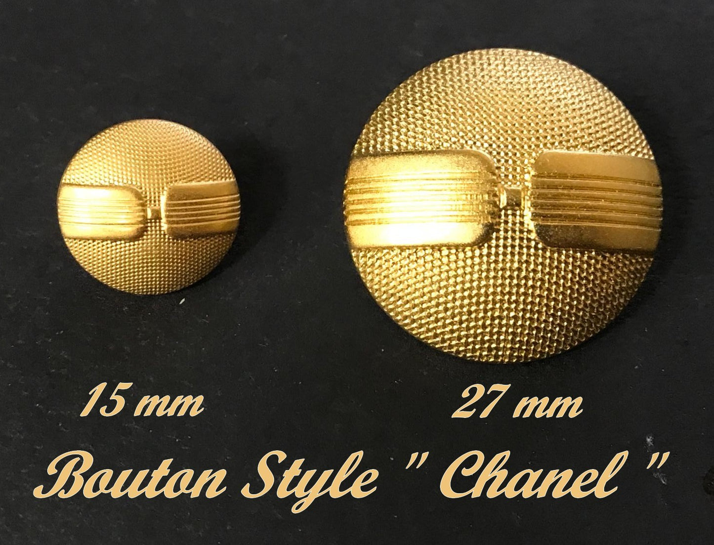 Bouton Doré Mat Style Chanel Couture Diamètre 15 mm.
