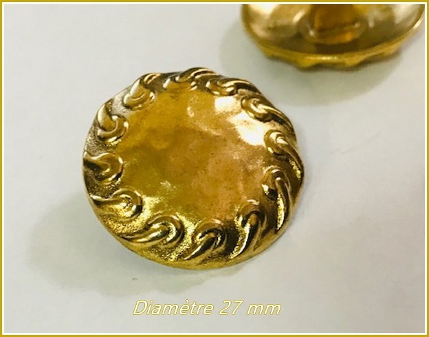 Bouton Doré Métal Style Chanel Couture Diamètre 27 mm.