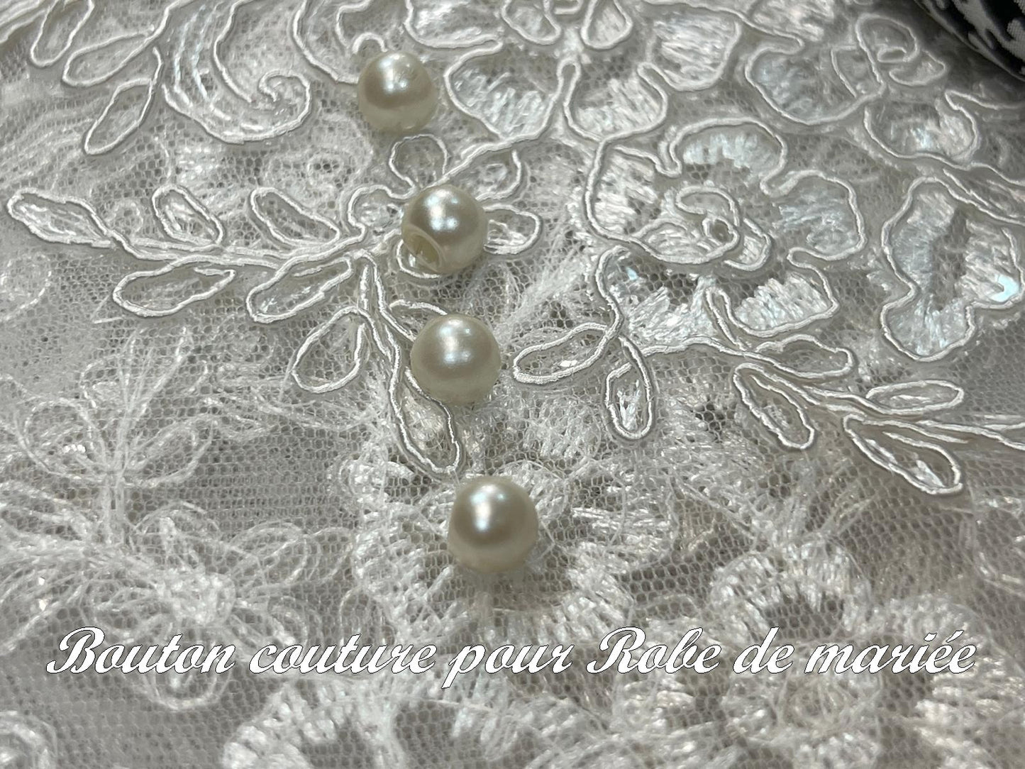 Pearl Button for Wedding: Elegance and Refinement for Your Bridal Outfit