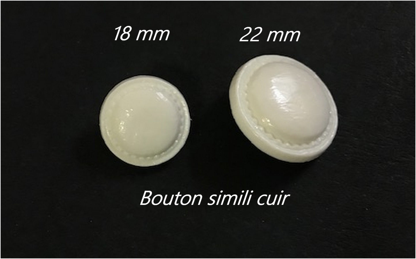 White Faux Leather Button in diameter 22 mm with Saddler Print to sew