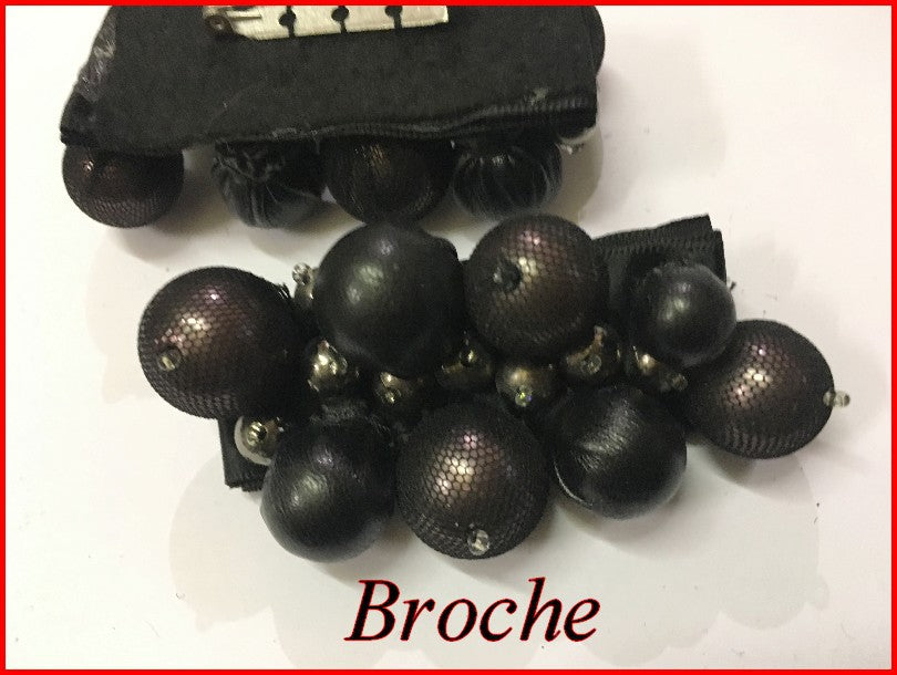 Brown Ball Shaped Brooch for Decoration and Customization