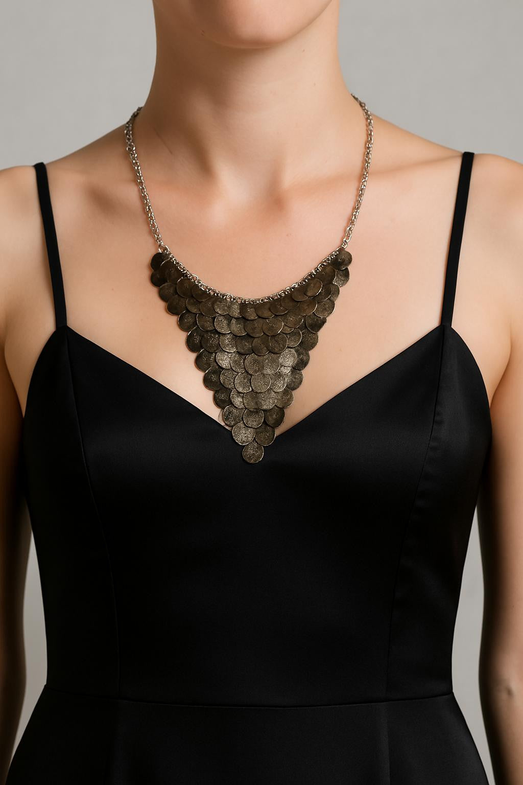 Bronze Sequins Chain Collar. Bronze jewelry ornament collar