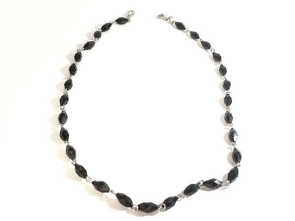 Black Pearl Necklace for Decorations and Customizations