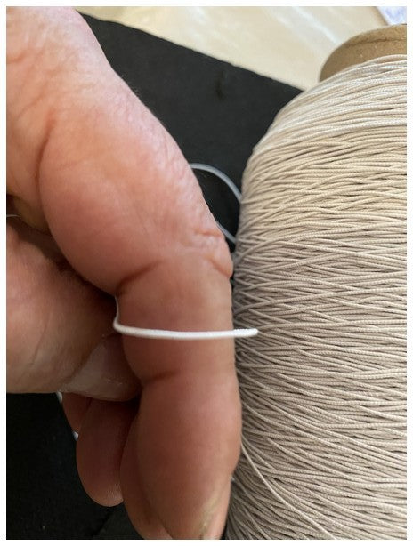 Cordon Fil Elastique Noir En 1 mm par bobine de 3000 mètres A Coudre Pour Loisirs Créatifs.