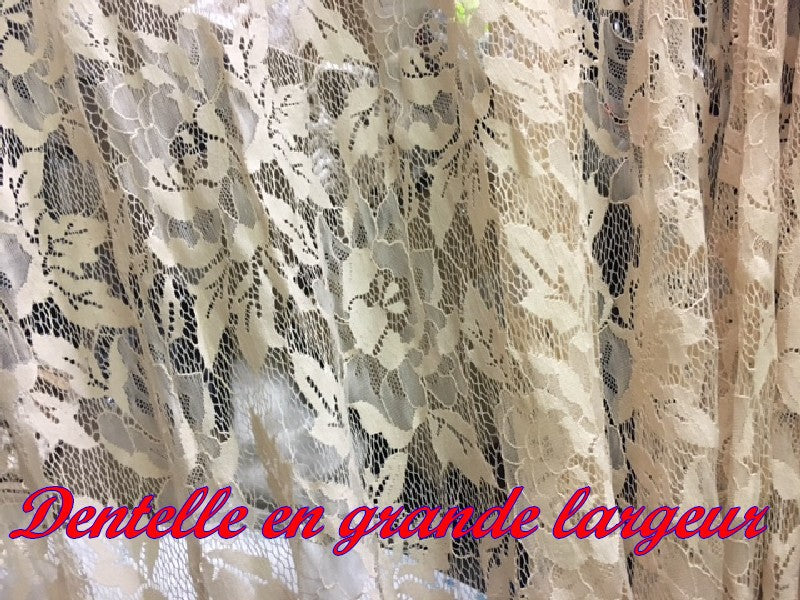 Dentelle Au Mètre En Grande Largeur Couleur Beige Pour Customisations Et Décorations.
