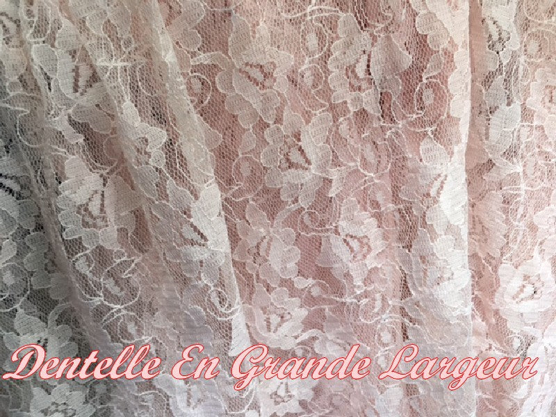 Dentelle Au Mètre En Grande Largeur Couleur Rose Pale Pour Customisations Et Décorations.