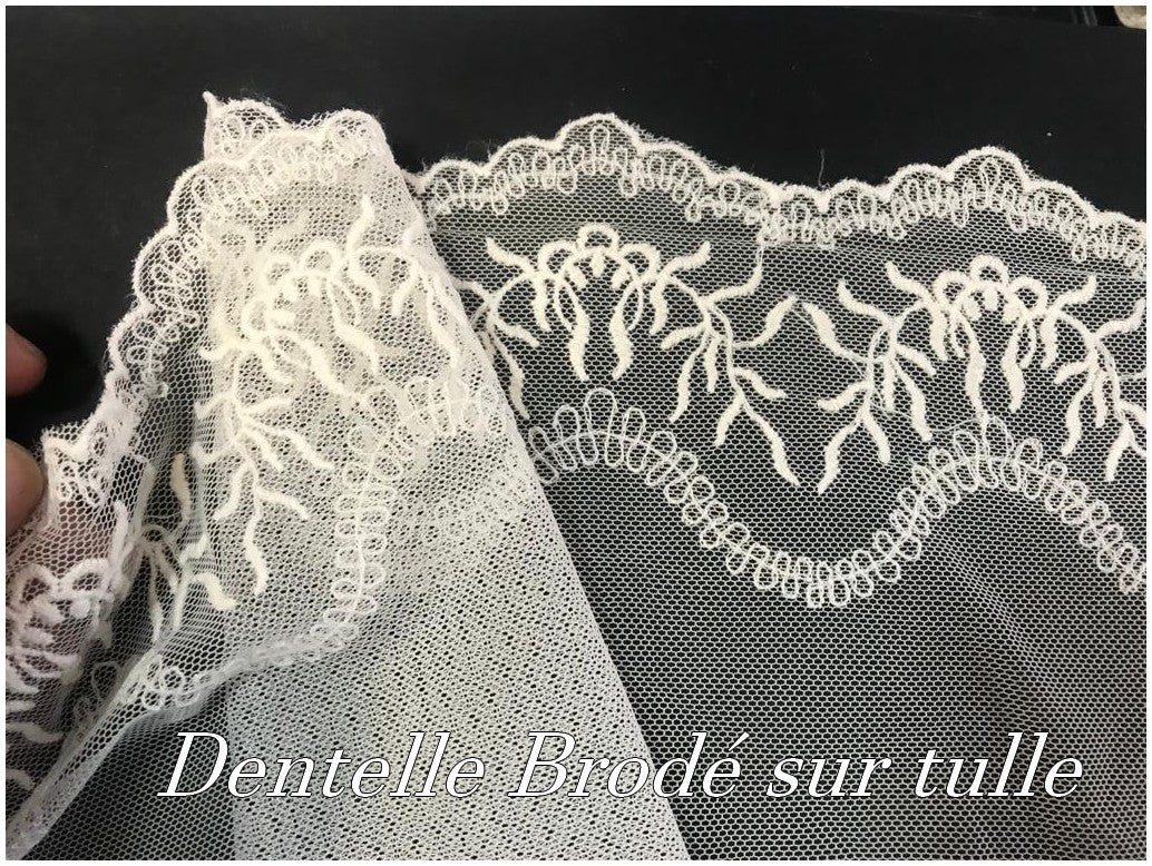 Dentelle Brodé Ivoire sur Tulle En 16 cm Couture Pour la Customisations et Mariage