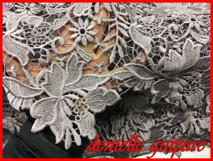 Dentelle Guipure Au Mètre Gris Perle En Grande Largeur.