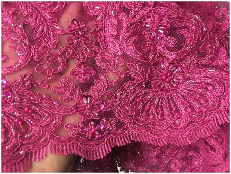 Dentelle Perlée Au Mètre En Couleur Fushia, En Grande Largeur.