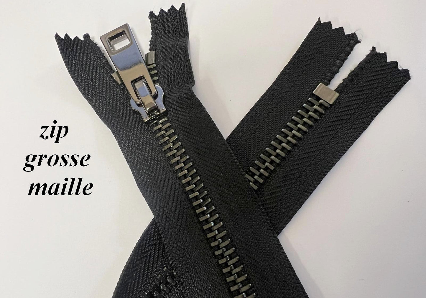 Black Large Mesh Metallic Zipper with Large Slider - 50 cm Non-Separable