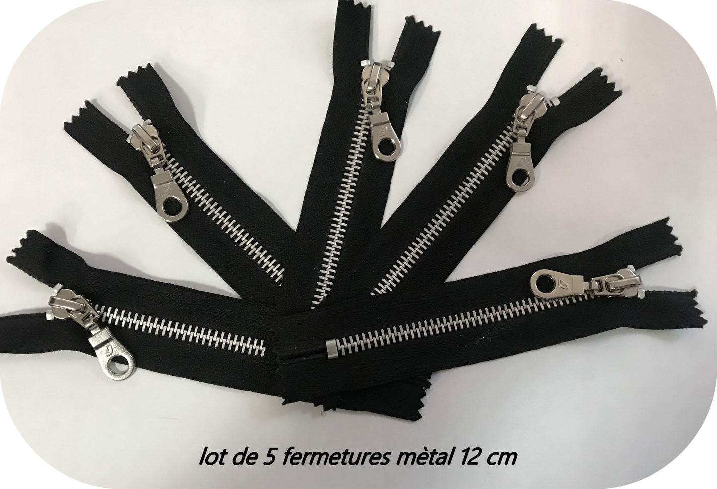 Silver Zip Closure In 12 cm Black Non-Openable