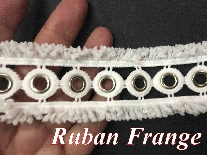 Galon Ruban A Oeuillet Argent en 4.5 cm Blanche Au Mètre , A Coudre Pour Loisirs Créatifs, Customisations.