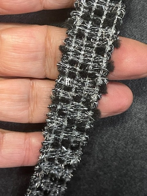 Trenza estilo "Chanel" negra y plateada para coser