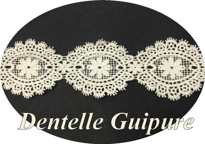 Embroidered Guipure in Flower Pattern, Ecru Cotton, Sold by the Meter, 5 cm, for Sewing, Customization and Creative Hobbies.