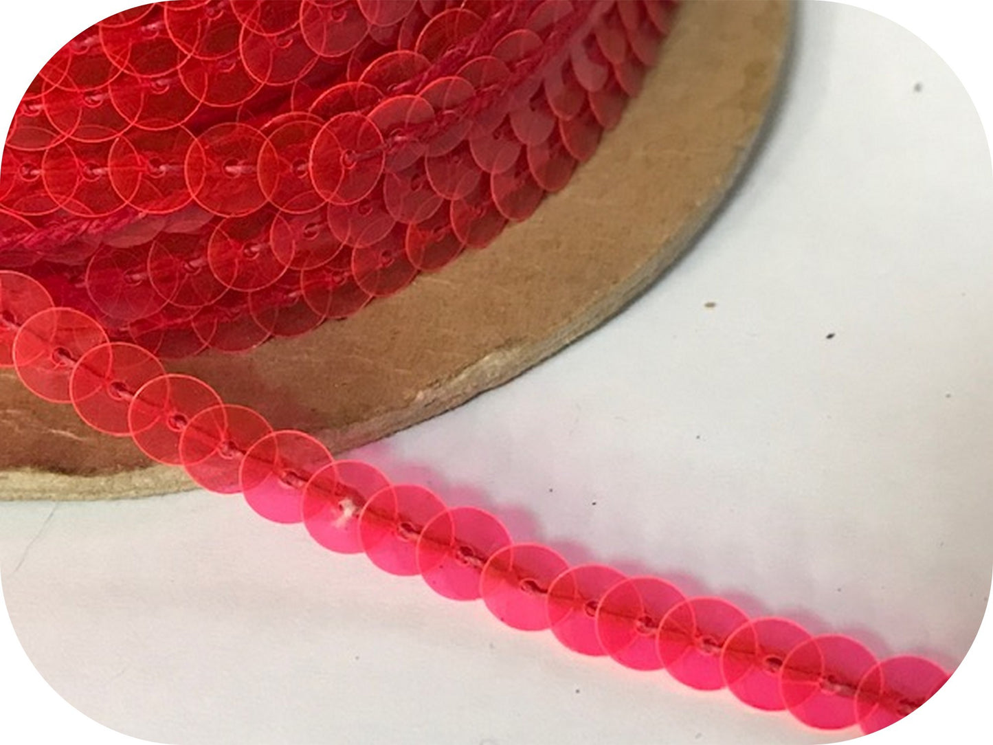 Cinta de lentejuelas rojas transparentes, hilo de lentejuelas barato por metro