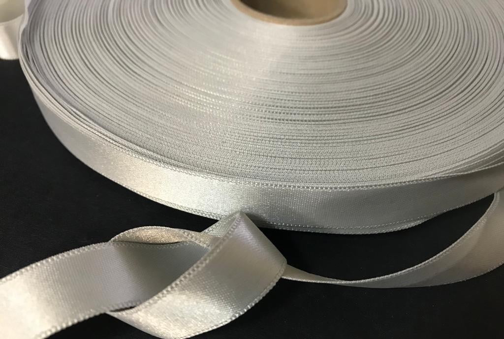 Ruban Satin Gris perle En 15 mm / 1,5 Cm Au Mètre Pour Décorations Et Loisirs Créatifs