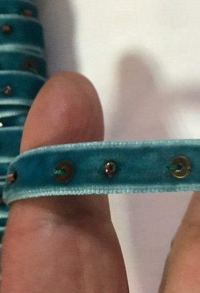 Ruban velour turquoise Couture Perlé au mètre