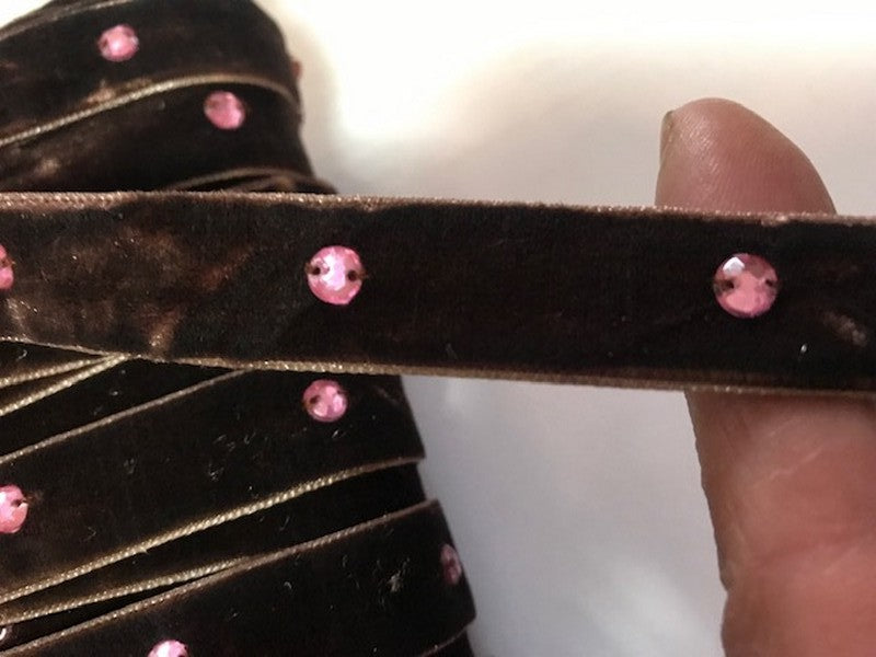 Ruban Velours Srass en 15 mm Marron Pour Customisations.