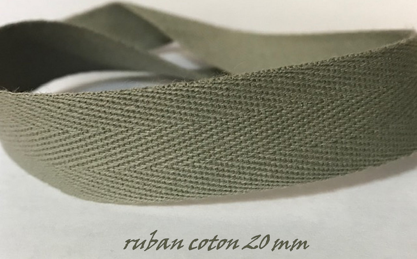 Sergé ruban coton en kaki militaire au mètre en 20 mm à coudre