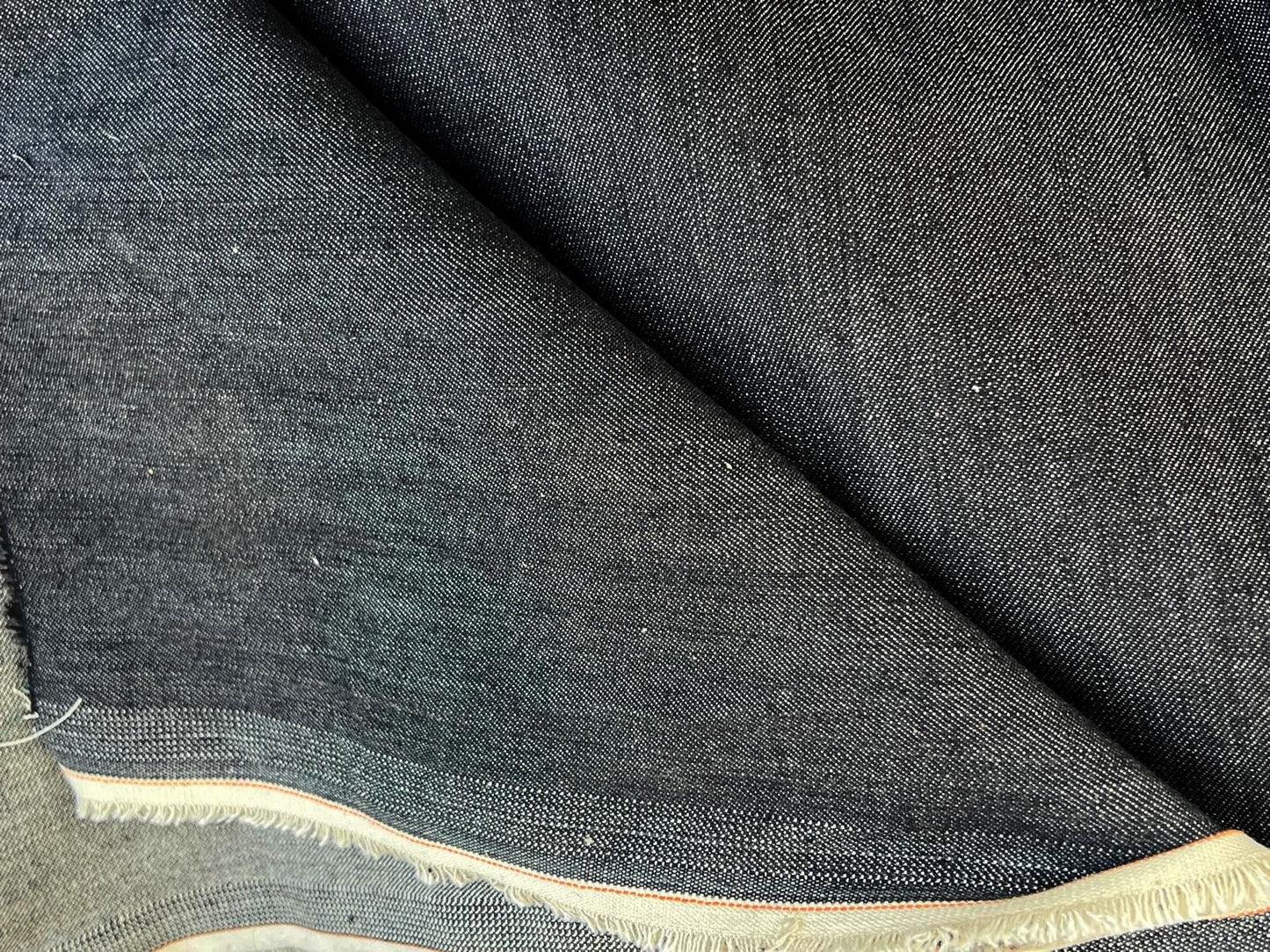 Selvedge Denim Fabric 100% Cotton – 680g/m² | Premium Quality