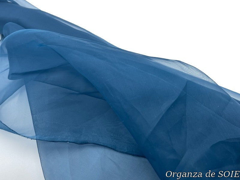 Tela de organza de seda azul pato por metro para coser.