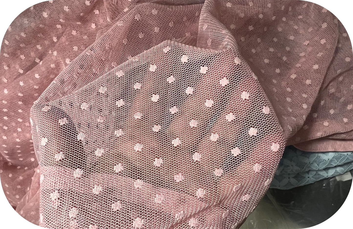 Tulle Plumetis Vieux Rose 145 cm - Pois Brodés - Non Extensible Premium