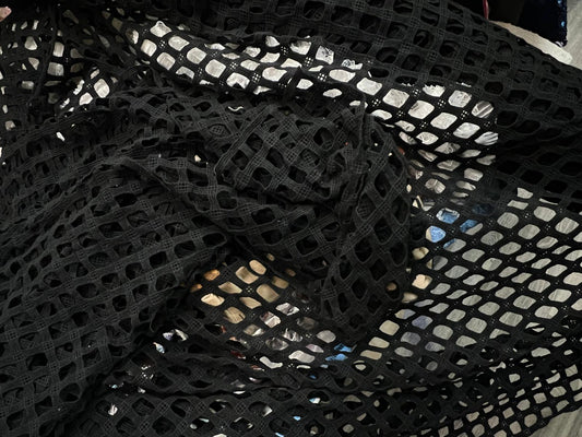 Filet en Coton 128 cm - Maille Ajourée 2x2 cm - Tissu Non Extensible