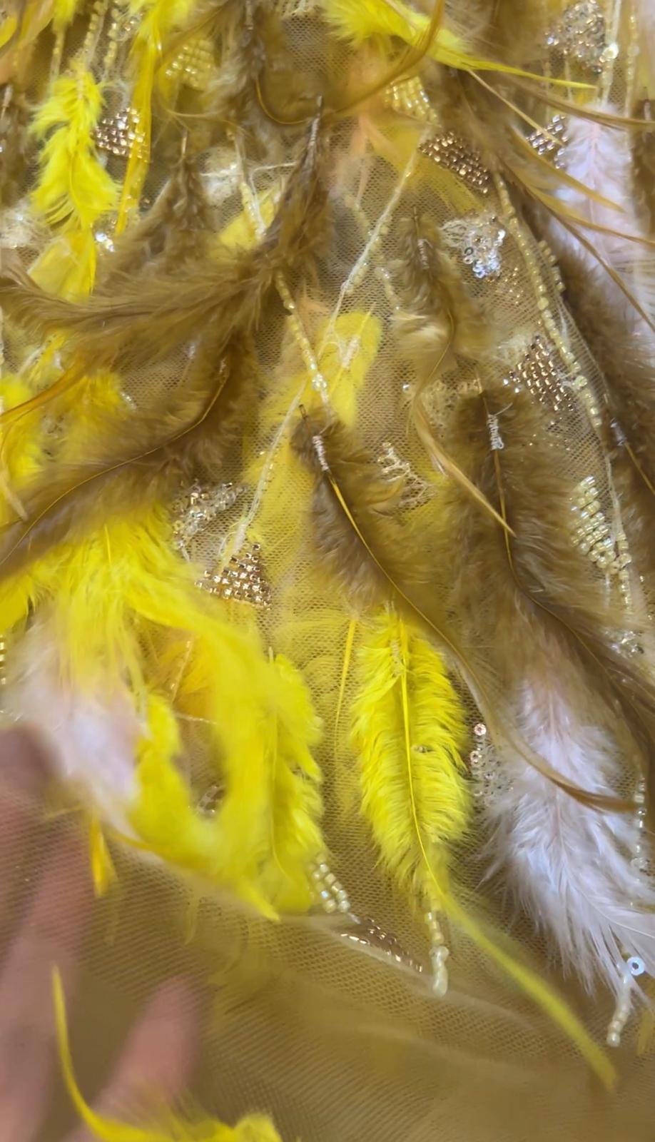 Tissu Haute Couture Plumes & Perles Doré