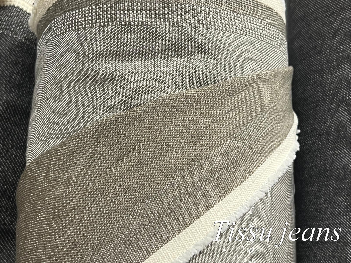 Tissu Jean Beige 150 cm au Mètre - Denim Premium Couture