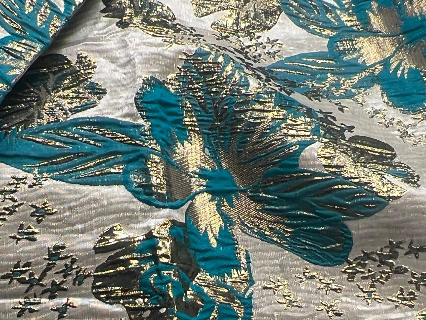 Brocart Floral Vert-Bleu et Doré - Tissu Jacquard Luxe 145 cm