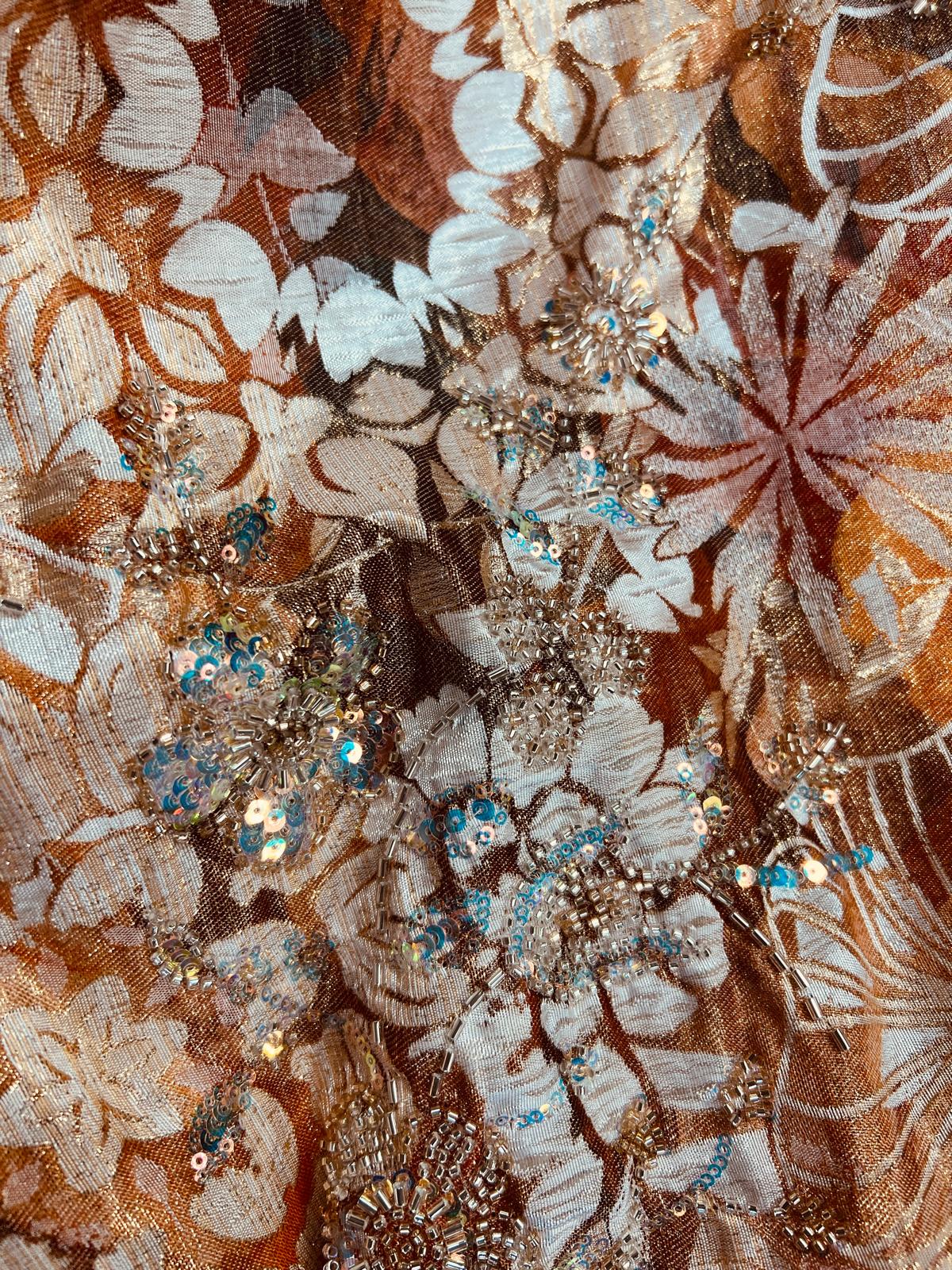 Brocart Perlé Cuivré et Or – Broderies Perles & Sequins – Haute Couture 145cm