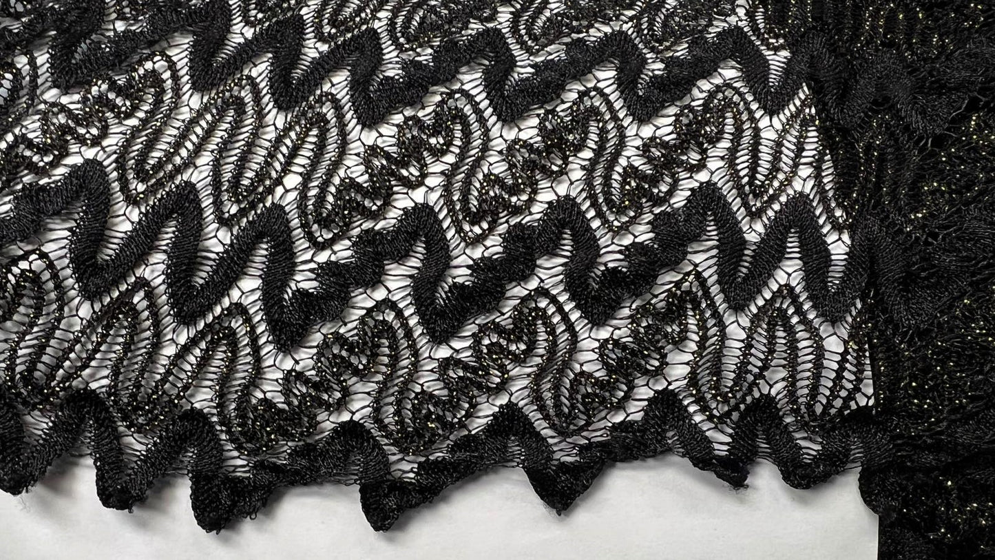 Dentelle Ajourée Stretch 150 cm Noir et Fil Doré