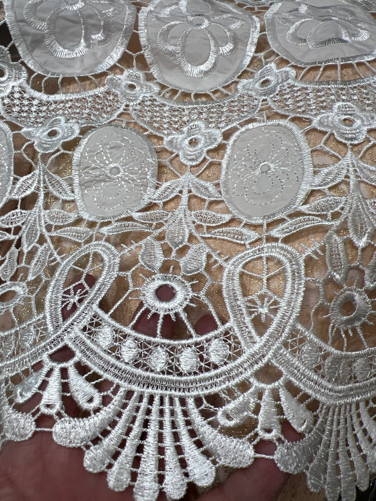 Guipure blanche 40 cm