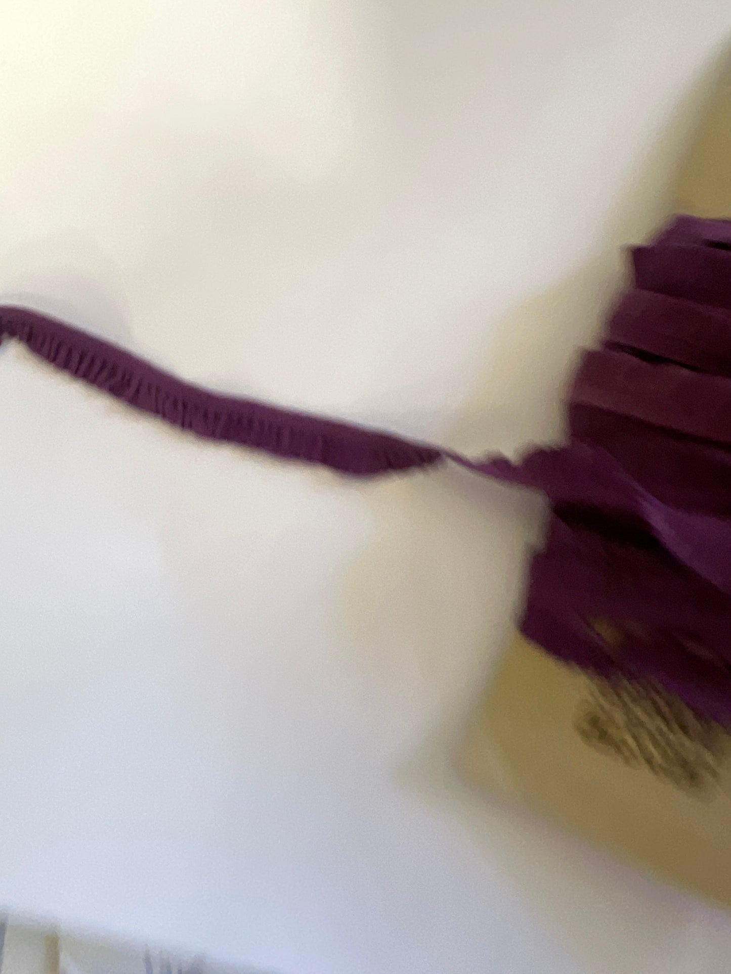 Ruban élastique frou-frou violet – lingerie et bord