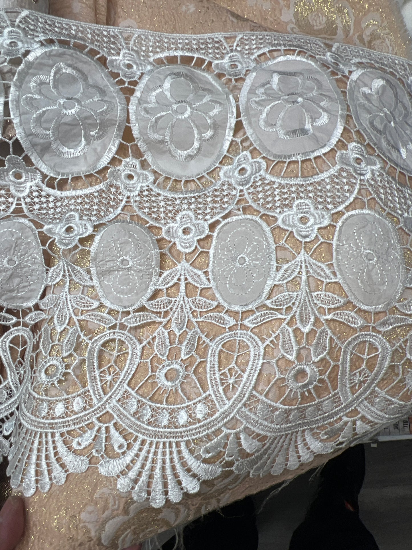 Guipure blanche 40 cm