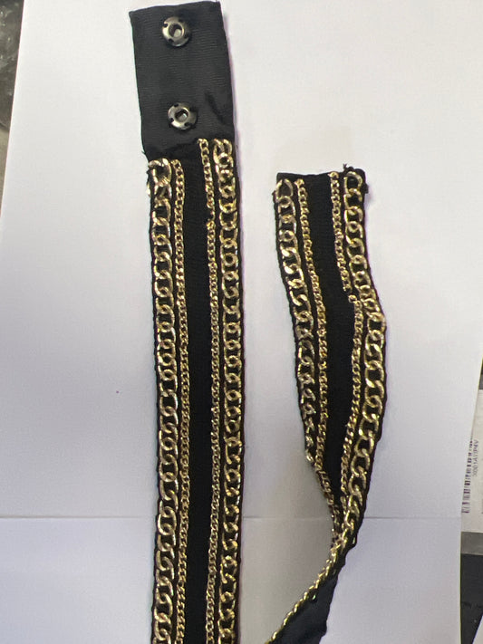 Galin chaîne doré Ferme en pressions noir et or 38 mm – 68 cm