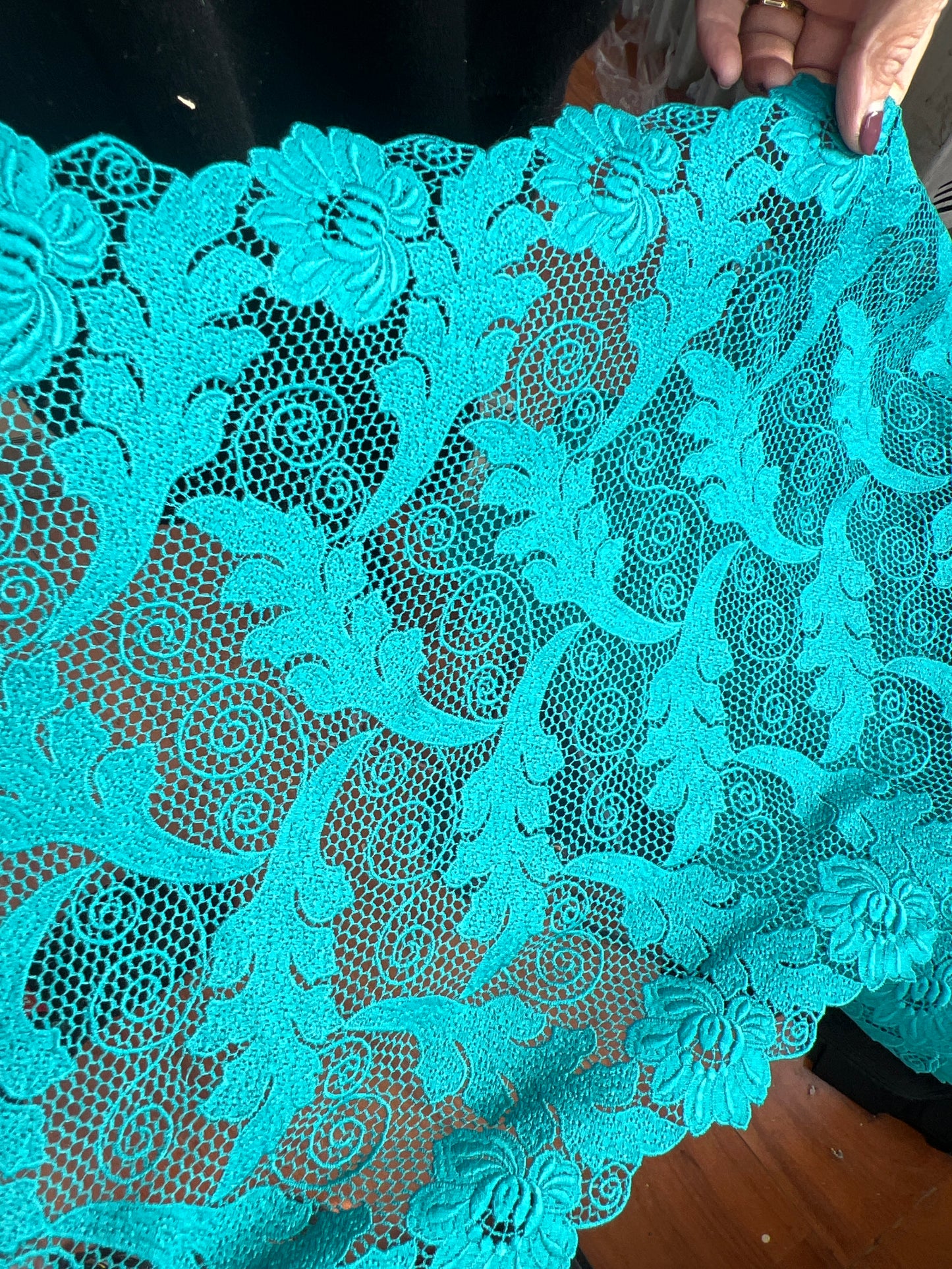 Guipure bleu canard 35 cm