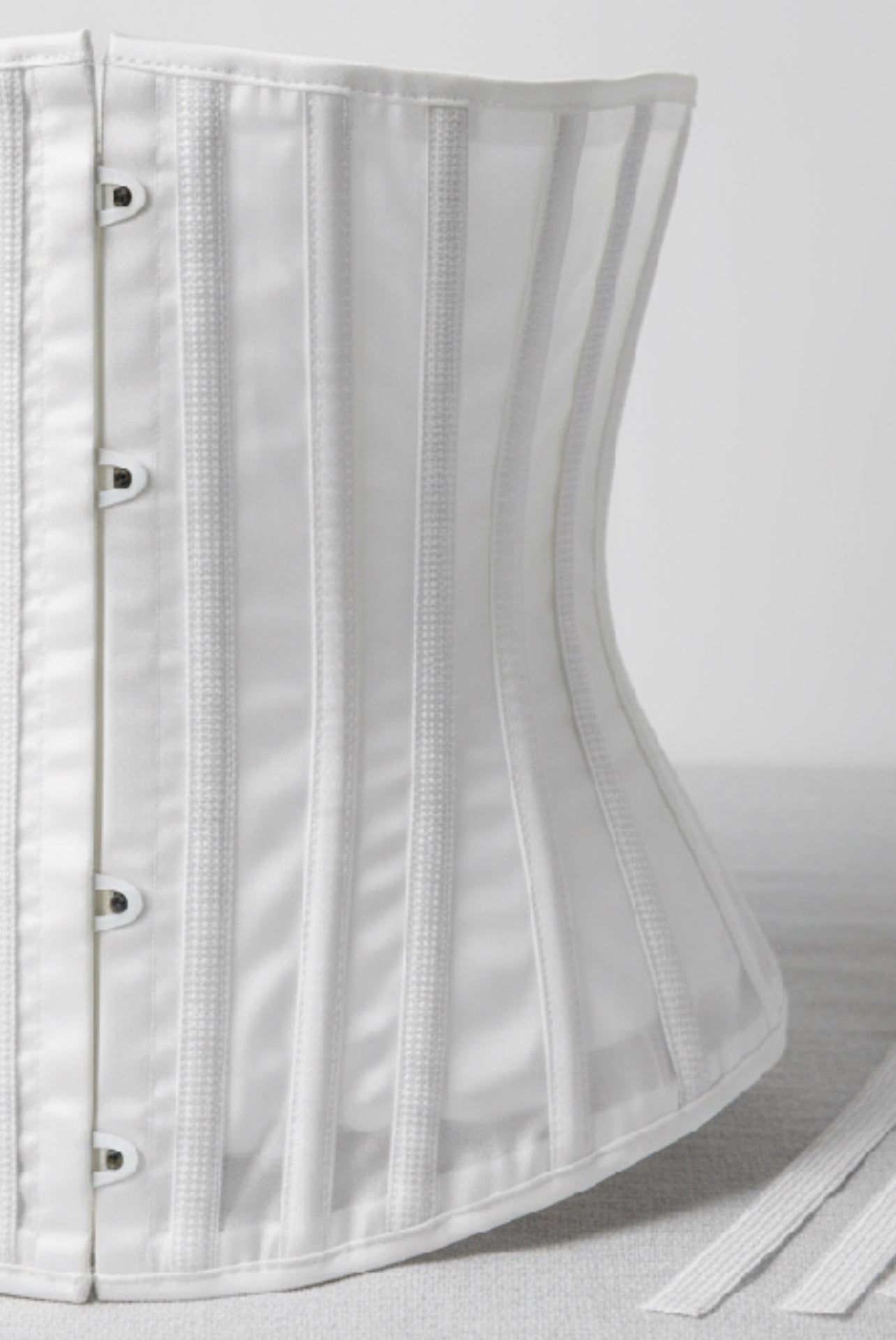 Baleine Au Mètre Blanche A Coudre en 7 mm - BH Tissus