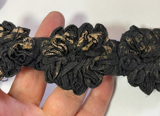 Flower braid by the meter with gold highlights - Syage braid