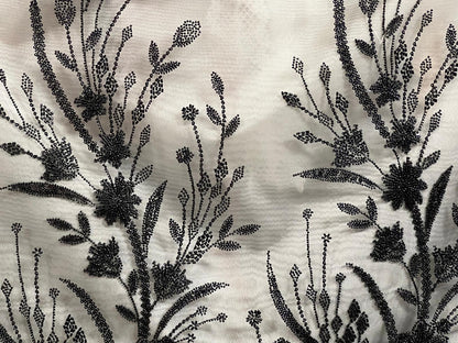 Tulle Perlé Noir 145cm - Tissu Brodé Perles Florales - Haute Couture