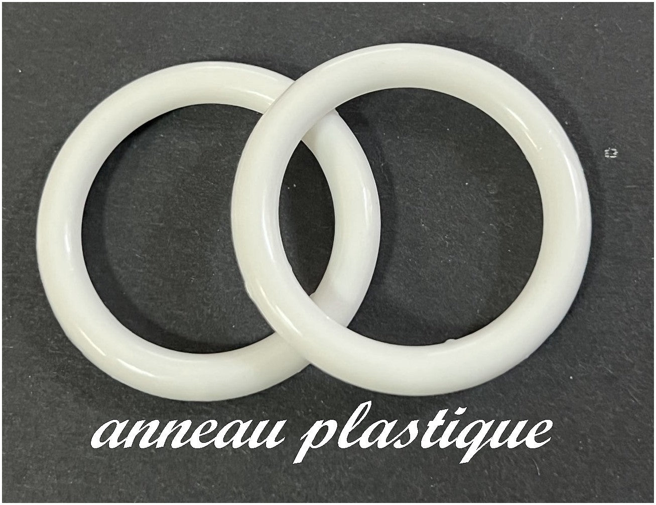 Anneau Blanc Rond Couture Pour Maillots de Bains, Et Vetements