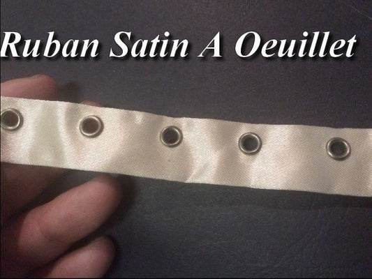 Bande à Oeuillet En Satin Beige a Coudre Pour Agrafage et Serrage