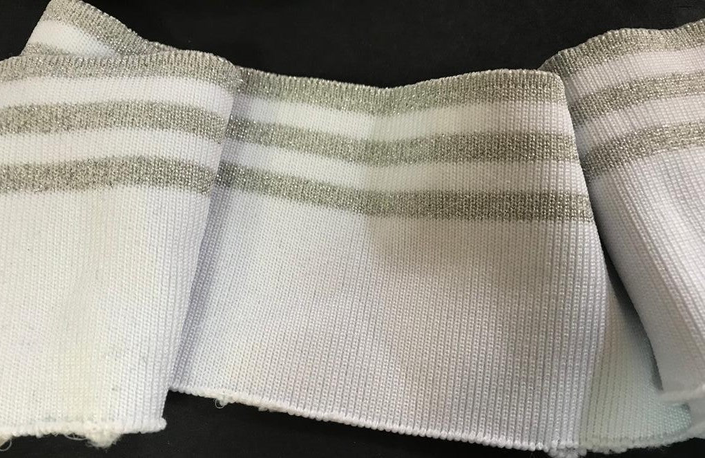 bord-côte blanc argenté en tissu jersey : Une touche de style pour vos poignées de manche et bas de blousons"