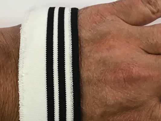 Bord-côte blanc et noir  imprimé en fil argenté pour des finitions audacieuses