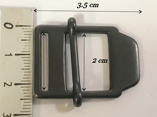 Boucle Coulissante en Métal Noir Mat : 2,5 cm d'Élégance Foncée"