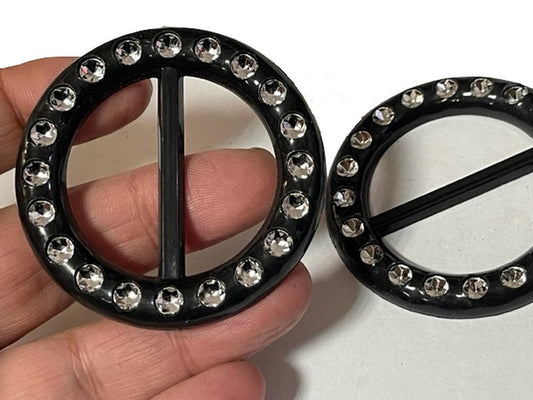 Boucle Strass Ronde Noir Pour Ceinture A Coudre, Pour Décorations Et Customisations.